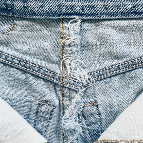 Professionally altered super cute high waisted Levi’s Jean shorts. - Picture 5 of 7